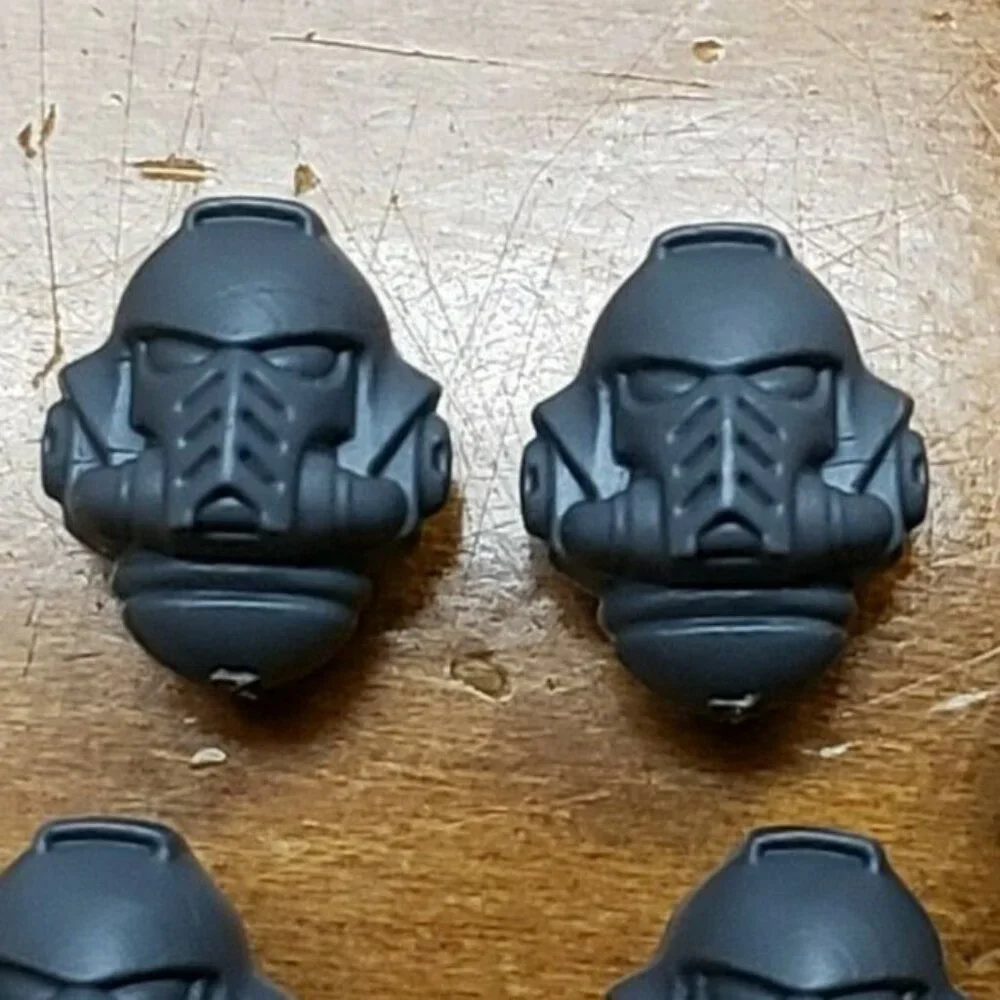 Warhammer 40k Space Marine Bits Primaris Intercessor Heads x5 Set - HELMET - Picture 6 of 6